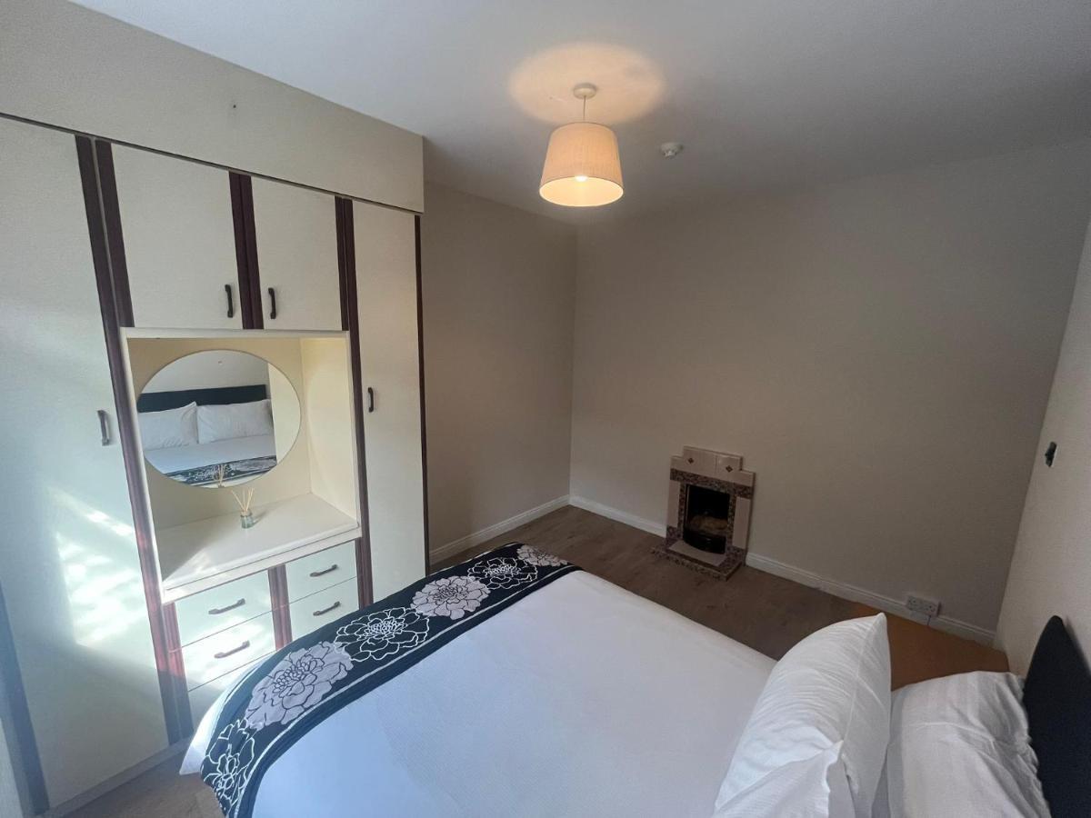 Yeats Lodge Self Catering Apartment And Bar Galway Exteriér fotografie
