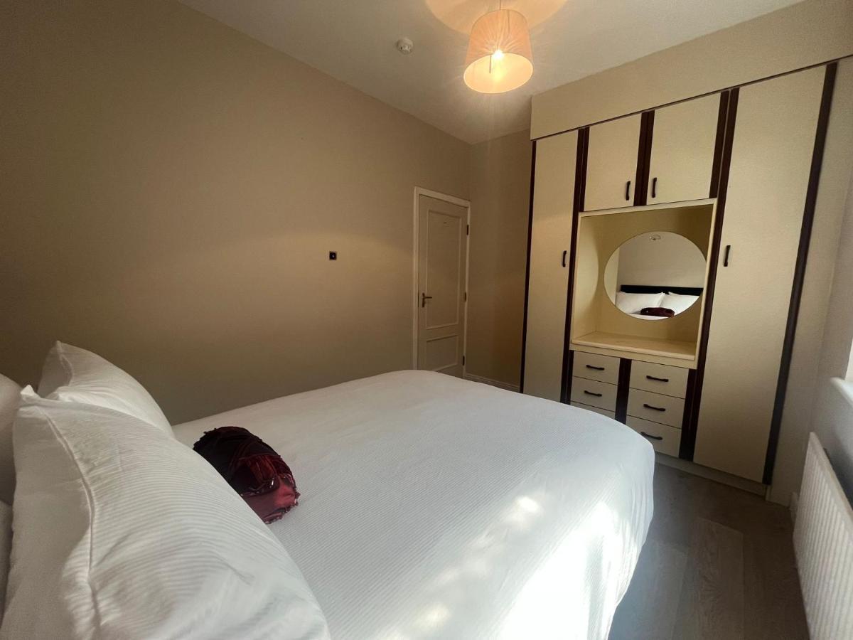 Yeats Lodge Self Catering Apartment And Bar Galway Exteriér fotografie