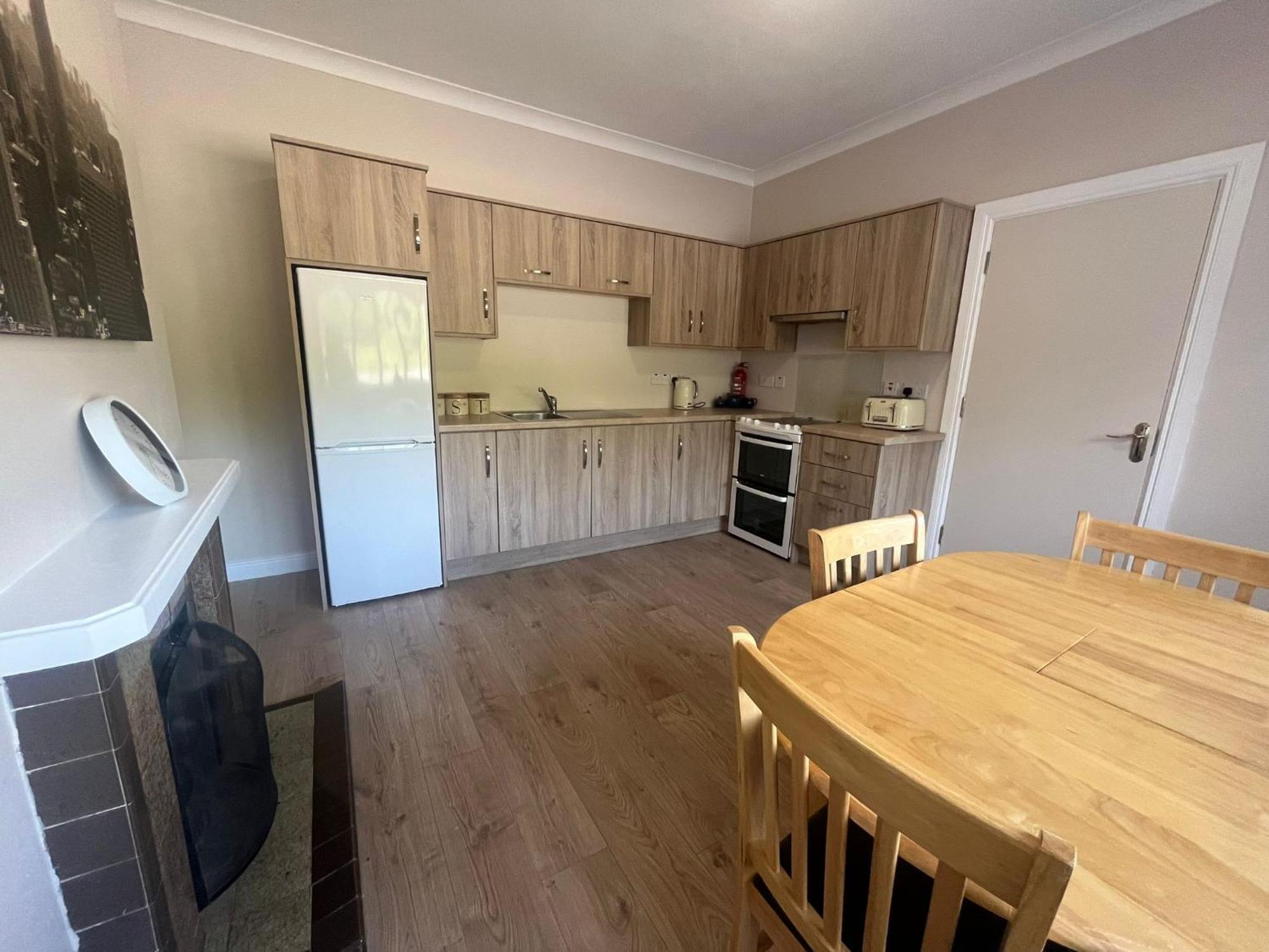 Yeats Lodge Self Catering Apartment And Bar Galway Exteriér fotografie