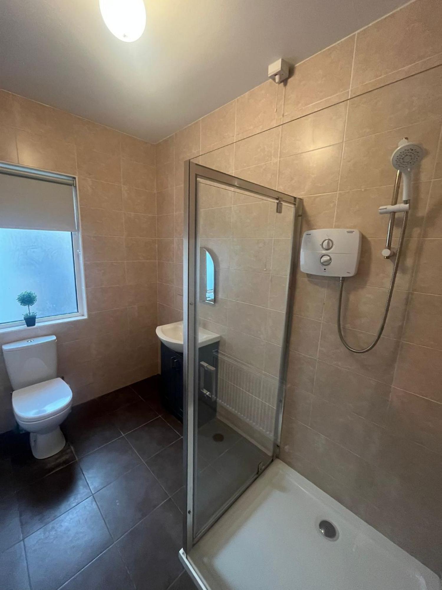 Yeats Lodge Self Catering Apartment And Bar Galway Exteriér fotografie